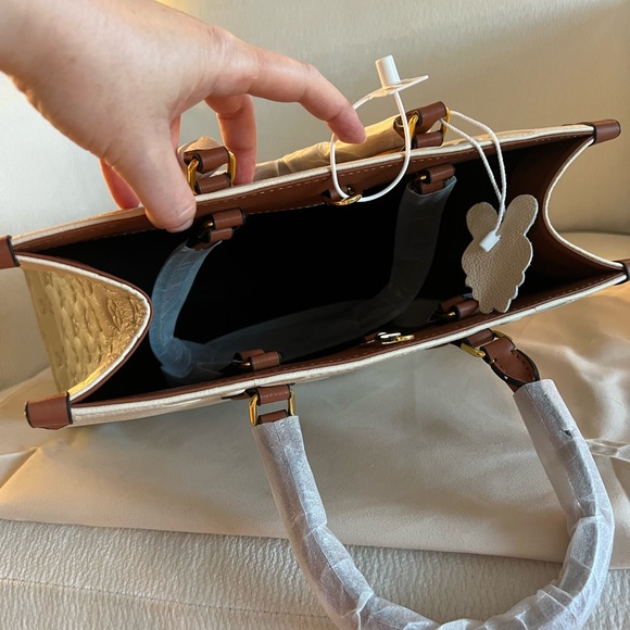 Louis V INSPIRED leather bag (not auth) - Picture 5 of 6